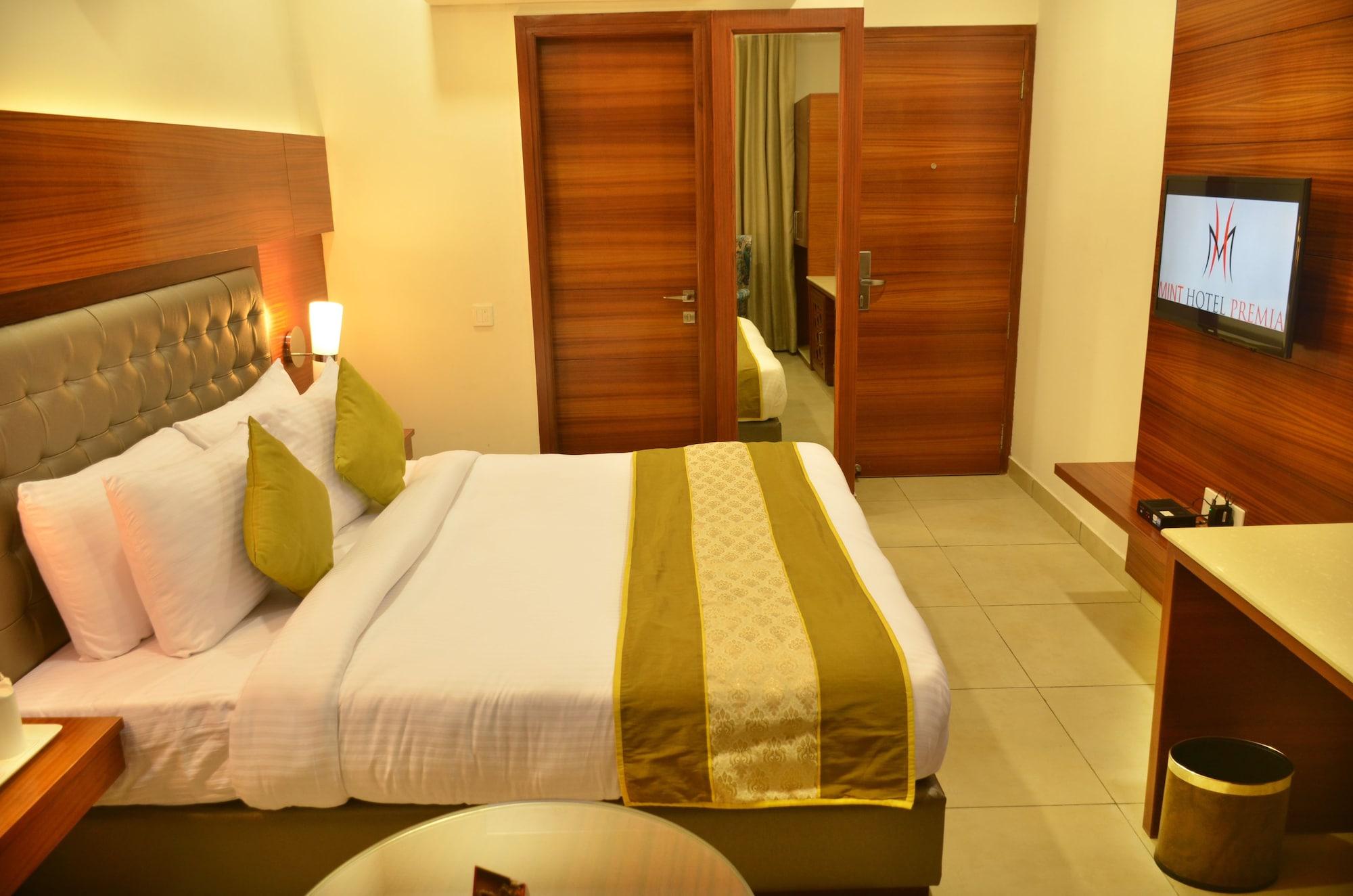 Mint Hotel Premia Chandigarh, Zirakpur Exterior foto